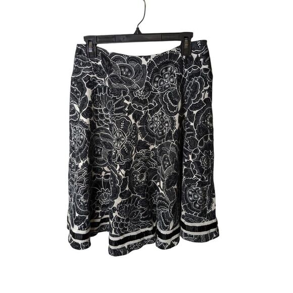 Whitehouse Black Market Skirt Size‎ 8 fit an flare - Picture 3 of 8